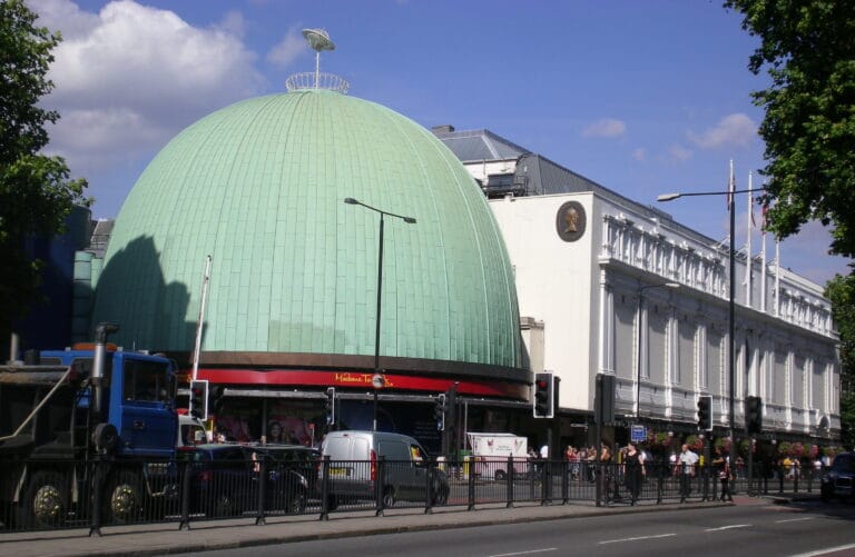 Madame Tussauds Review museum image