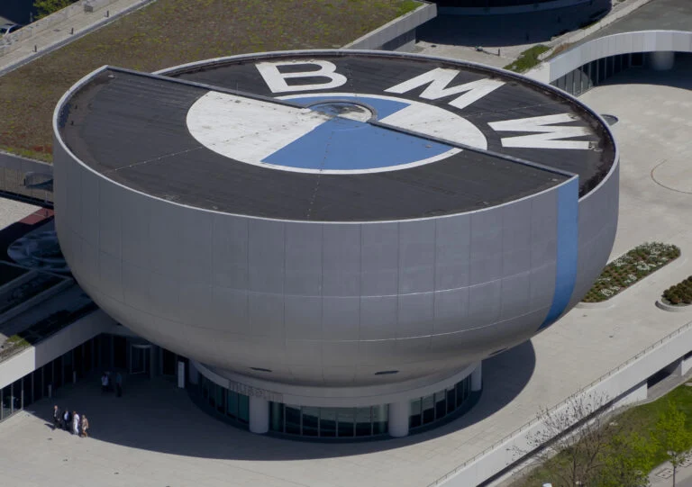 Museo BMW, Múnich, Alemania 2012-04-28, DD 01