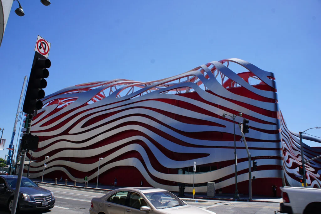 Petersen Automotive Museum (26687517802)