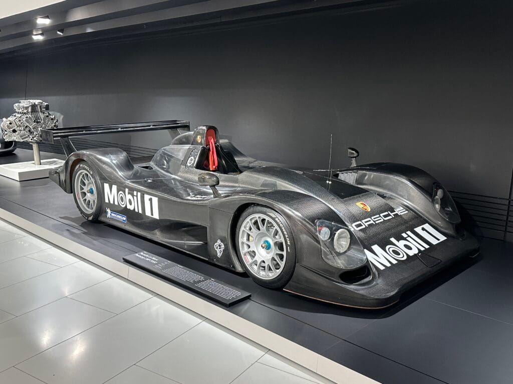 Porsche LMP2000-9R3 - Stuttgart Museum