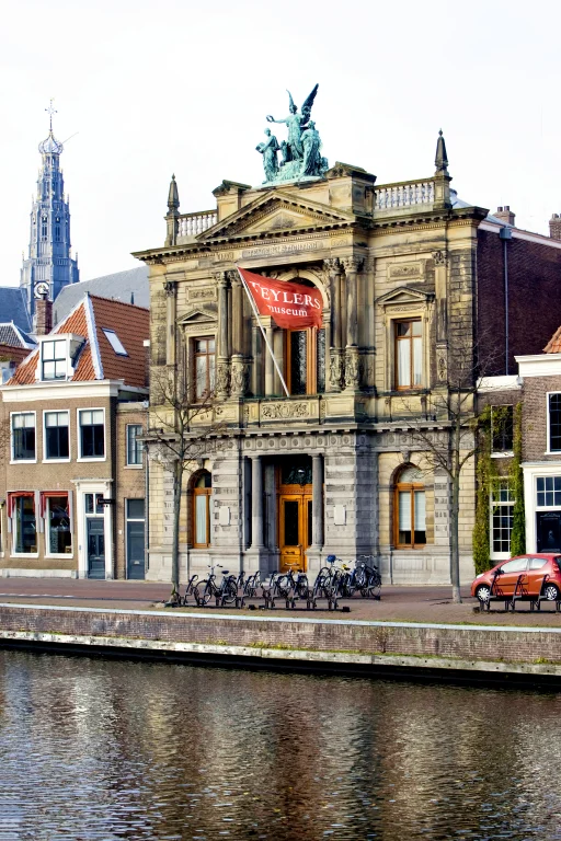 Voorgevel Teylers Museum