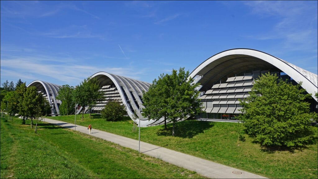 Le centre Paul Klee (Berne, Suisse) (28648115807)