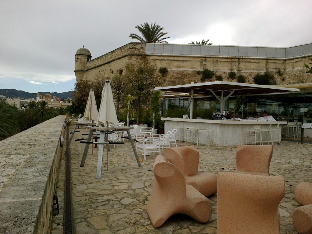Majorque Palma Bastio Sant Pere Es Baluard Musee - panoramio (1)