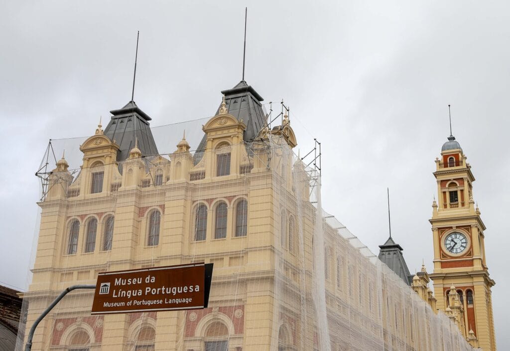 Visita técnica às obras do Museu da Língua Portuguesa. (42687328460)
