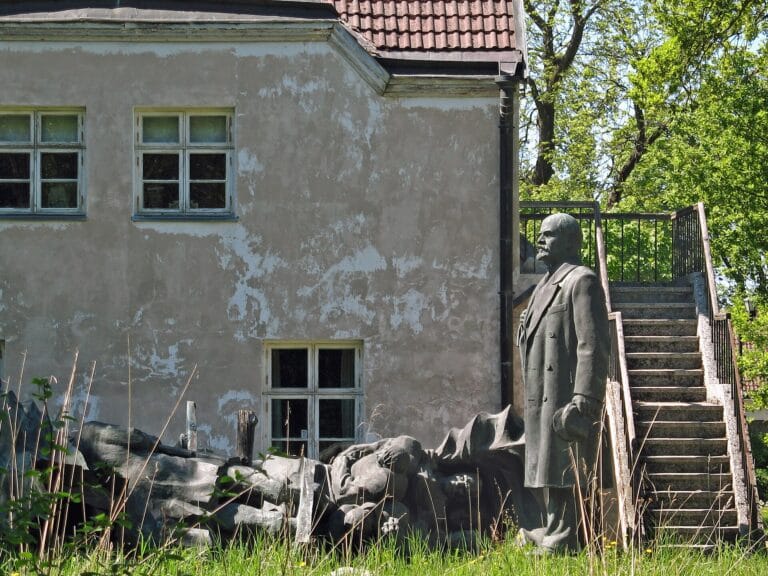 2009 Fragments of Soviet monuments in the backyard of the Estonian Historical Museum
