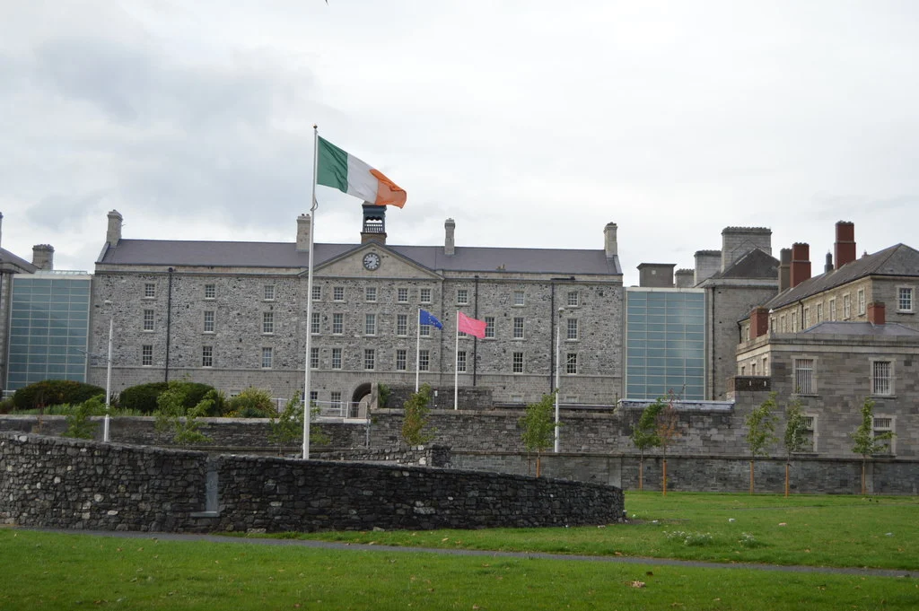 The National Museum of Ireland - Decorative Arts ^ History - geograph.org.uk - 6003734